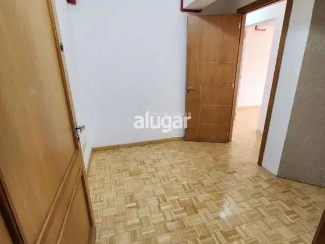 Escritorio aluguel em Região Geográfica Imediata de Caxias do Sul, Caxias do Sul