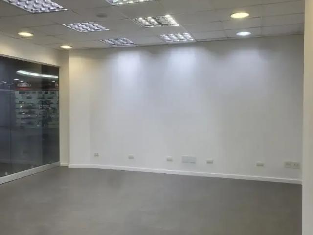 Ponto Comercial aluguel em Centro, Curitiba