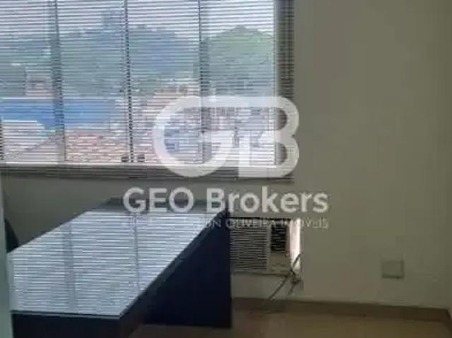 Escritorio aluguel em Região Imediata de Caraguatatuba-Ubatuba-São Sebastião, Região Metropolitana do Vale do Paraíba e Litoral Norte