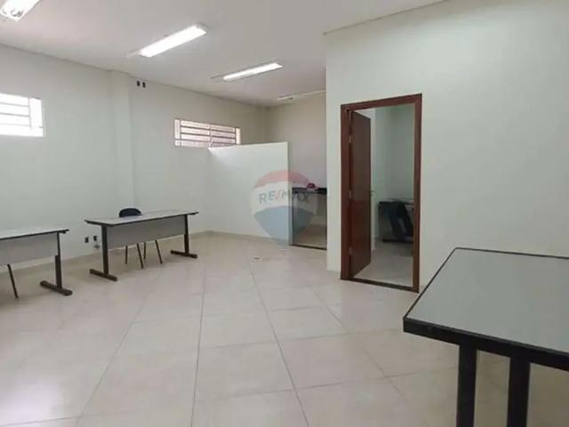 Escritorio aluguel em Região Imediata de Lins, Lins