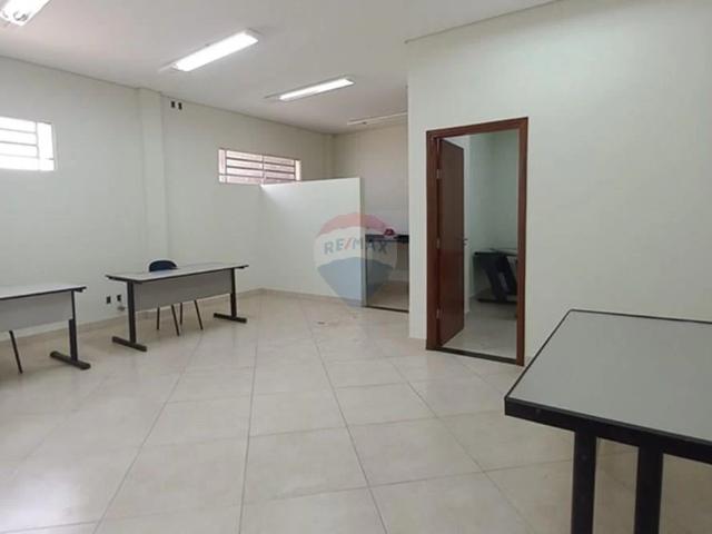Escritorio aluguel em Região Imediata de Lins, Lins