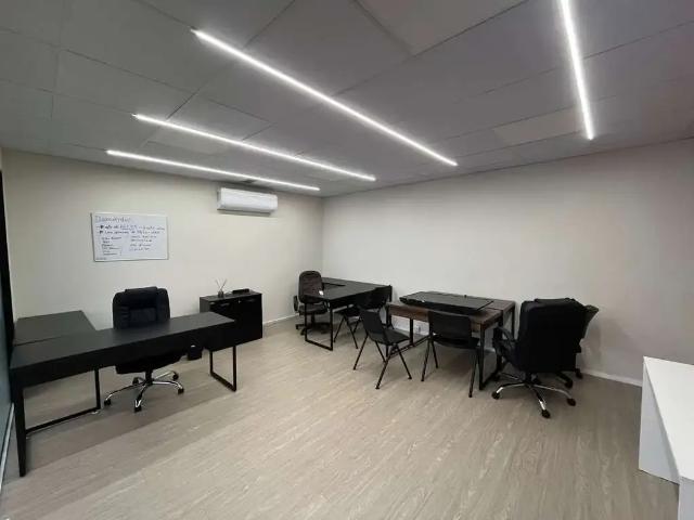 Escritorio aluguel em Região Geográfica Imediata de Londrina, Londrina