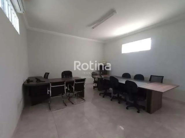 Escritorio aluguel em Região Geográfica Imediata de Uberlândia, Oliveira Fortes