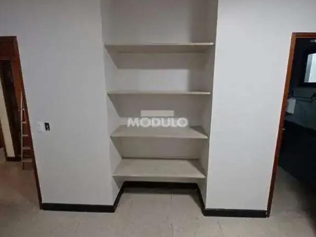 Escritorio aluguel em Região Geográfica Imediata de Uberlândia, Oliveira Fortes