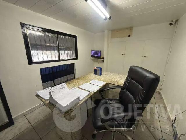 Escritorio aluguel em Região Geográfica Imediata de Uberlândia, Oliveira Fortes