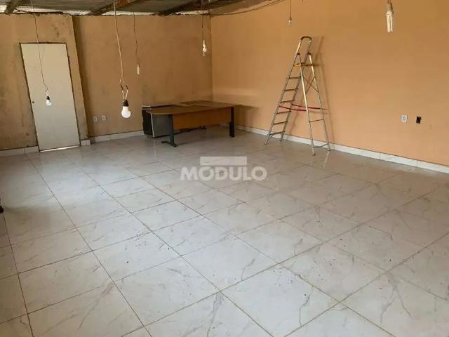 Escritorio aluguel em Região Geográfica Imediata de Uberlândia, Oliveira Fortes