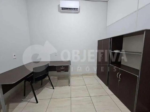 Escritorio aluguel em Região Geográfica Imediata de Uberlândia, Oliveira Fortes