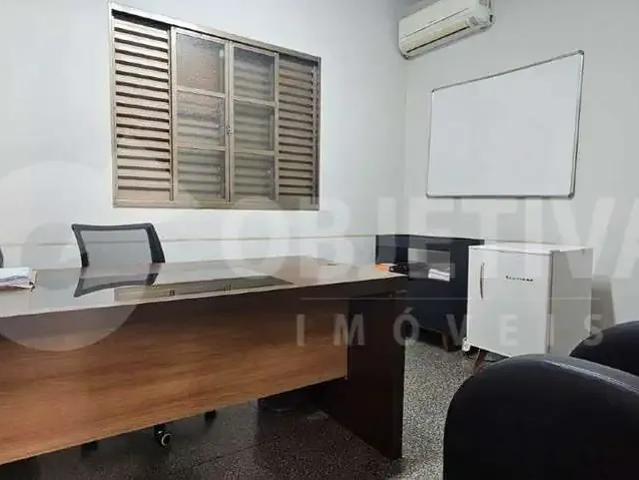 Escritorio aluguel em Região Geográfica Imediata de Uberlândia, Oliveira Fortes