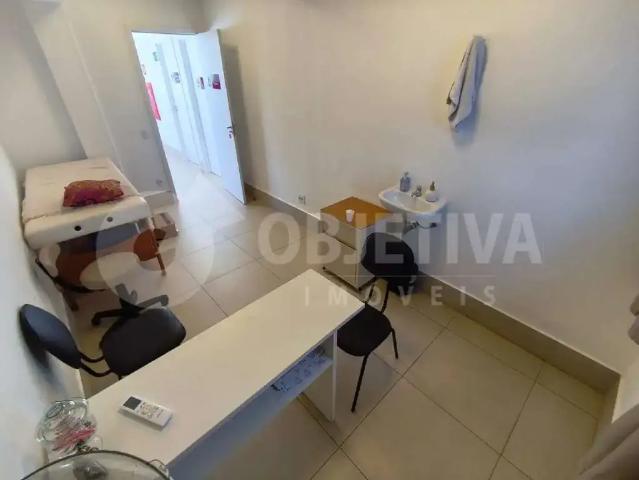 Escritorio aluguel em Região Geográfica Imediata de Uberlândia, Oliveira Fortes