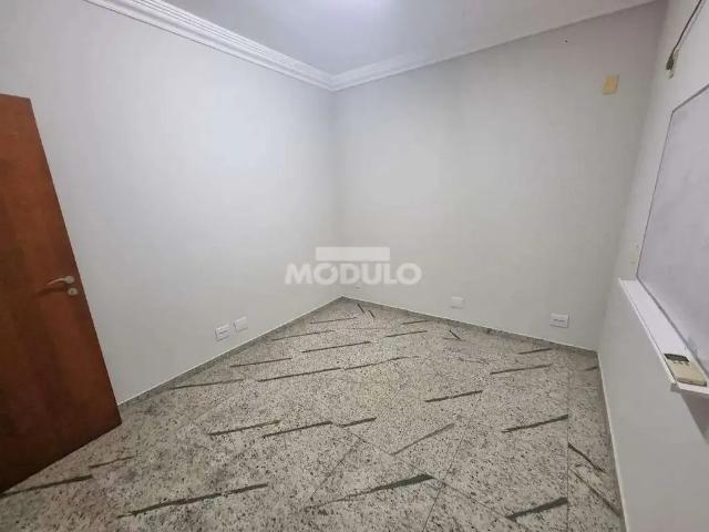 Escritorio aluguel em Região Geográfica Imediata de Uberlândia, Oliveira Fortes