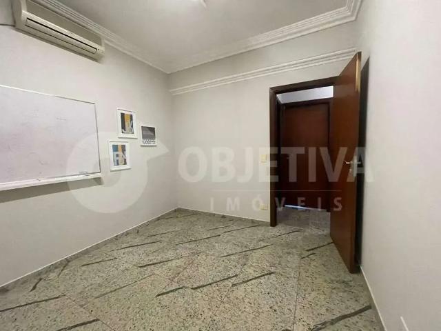 Escritorio aluguel em Região Geográfica Imediata de Uberlândia, Oliveira Fortes