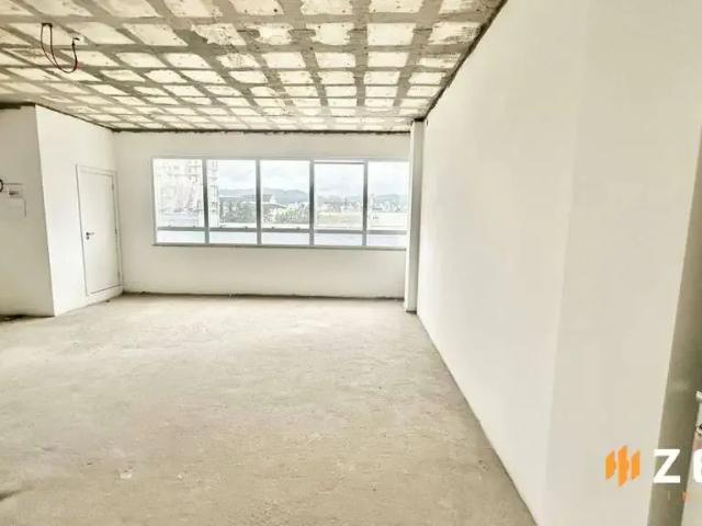 Escritorio venda em Região Geográfica Imediata de Blumenau, Blumenau
