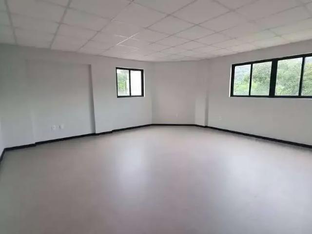 Escritorio venda em Região Geográfica Imediata de Blumenau, Blumenau