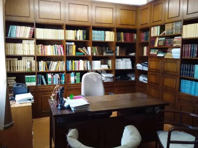 Escritorio venda em Região Geográfica Imediata de Caxias do Sul, Caxias do Sul
