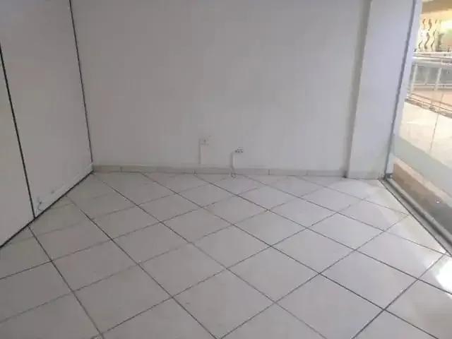 Escritorio venda em Região Geográfica Imediata de Londrina, Londrina
