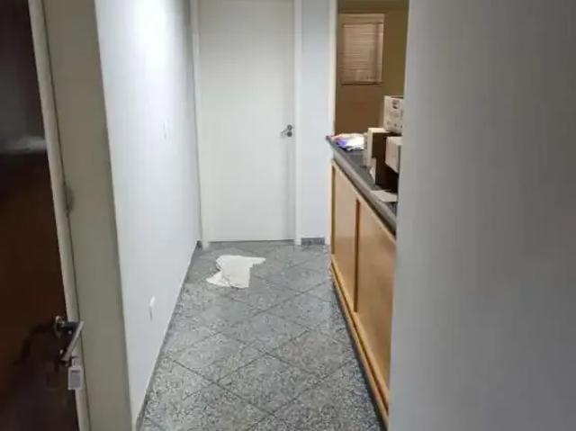 Escritorio venda em Região Geográfica Imediata de Londrina, Londrina