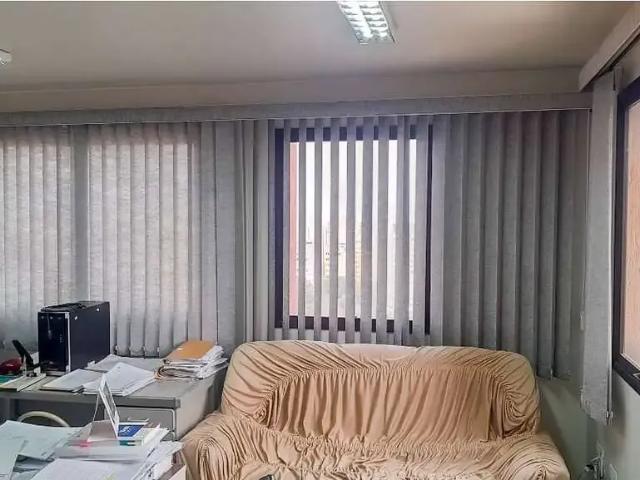 Escritorio venda em Região Geográfica Imediata de Londrina, Londrina