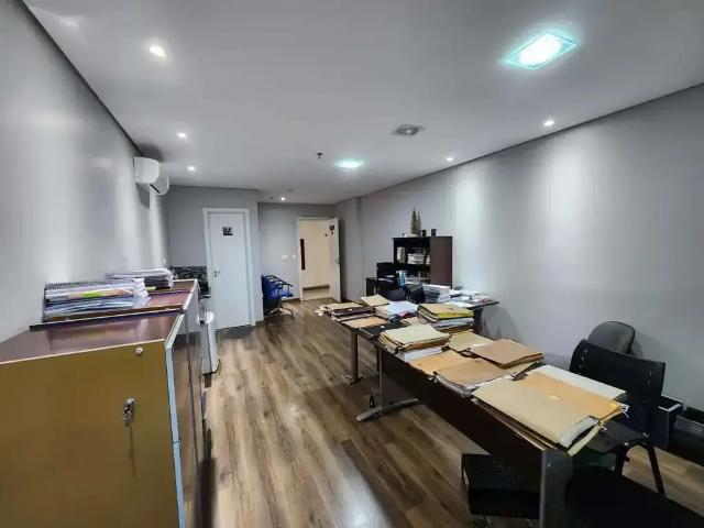 Escritorio venda em Região Geográfica Imediata de Londrina, Londrina