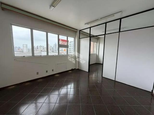 Escritorio venda em Região Geográfica Imediata de Florianópolis, São José