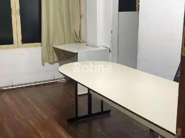 Escritorio venda em Região Geográfica Imediata de Uberlândia, Oliveira Fortes