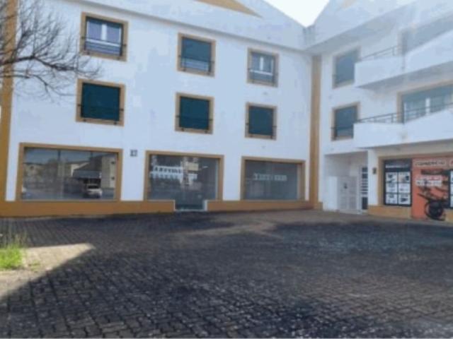 Loja venda em São Miguel do Rio Torto e Rossio ao Sul do Tejo, Abrantes