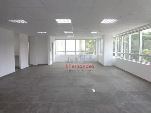 Ponto Comercial aluguel em Região Imediata de São Paulo, Região Metropolitana de São Paulo