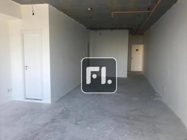 Ponto Comercial aluguel em Região Imediata de São Paulo, Região Metropolitana de São Paulo