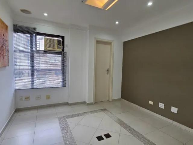 Ponto Comercial aluguel em Santos, São Paulo