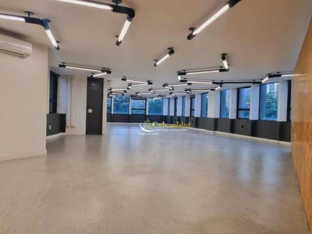 Ponto Comercial aluguel em Região Imediata de São Paulo, Região Metropolitana de São Paulo