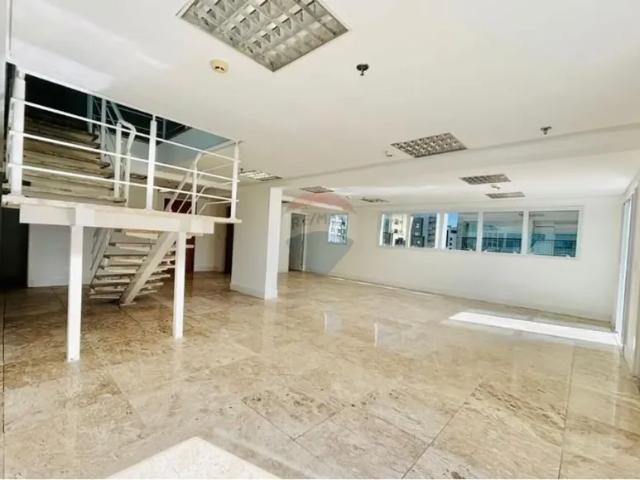 Ponto Comercial aluguel em Região Imediata de São Paulo, Região Metropolitana de São Paulo