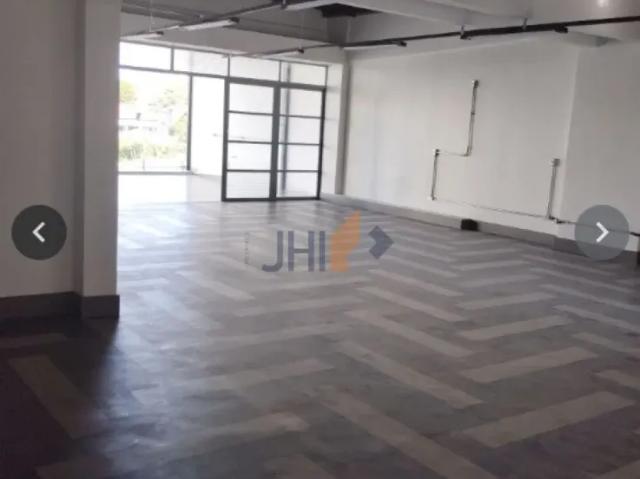 Ponto Comercial aluguel em Região Imediata de São Paulo, Região Metropolitana de São Paulo