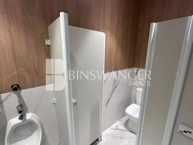 Ponto Comercial aluguel em Região Imediata de São Paulo, Região Metropolitana de São Paulo