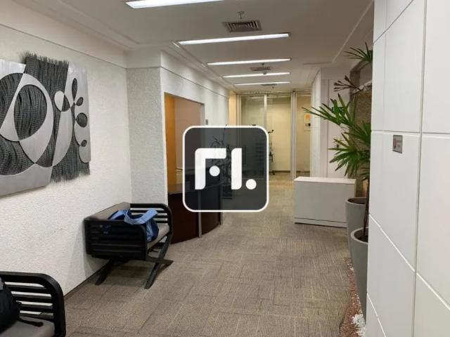 Ponto Comercial aluguel em Região Imediata de São Paulo, Região Metropolitana de São Paulo