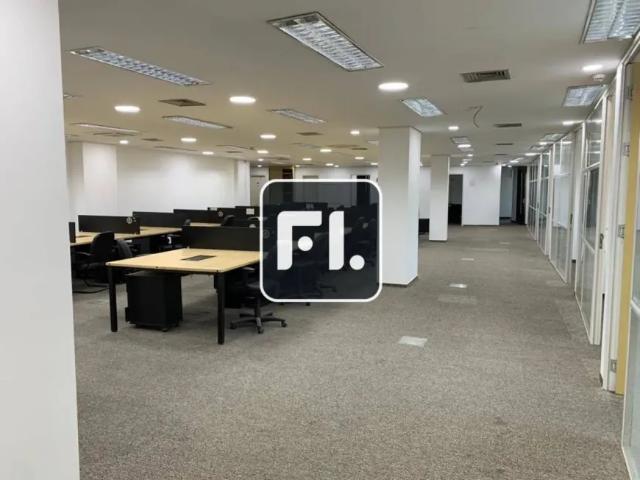 Ponto Comercial aluguel em Região Imediata de São Paulo, Região Metropolitana de São Paulo