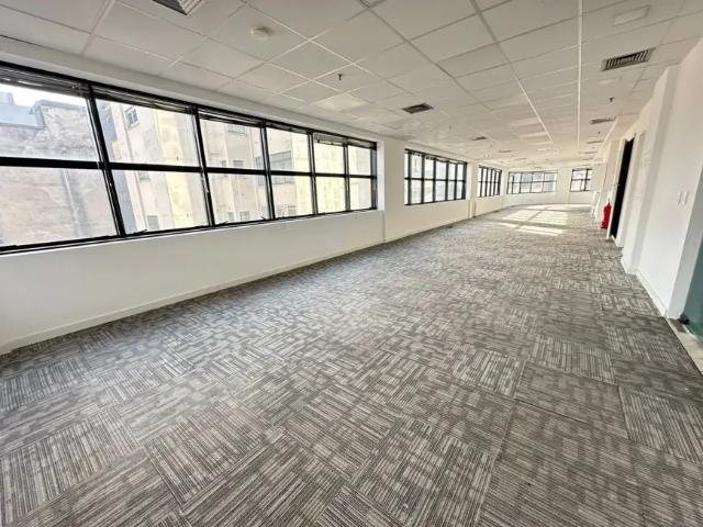 Ponto Comercial aluguel em Região Imediata de São Paulo, Região Metropolitana de São Paulo