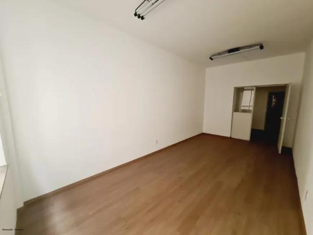 Ponto Comercial aluguel em Região Imediata de São Paulo, Região Metropolitana de São Paulo