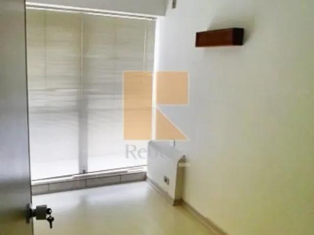 Ponto Comercial aluguel em Região Imediata de São Paulo, Região Metropolitana de São Paulo
