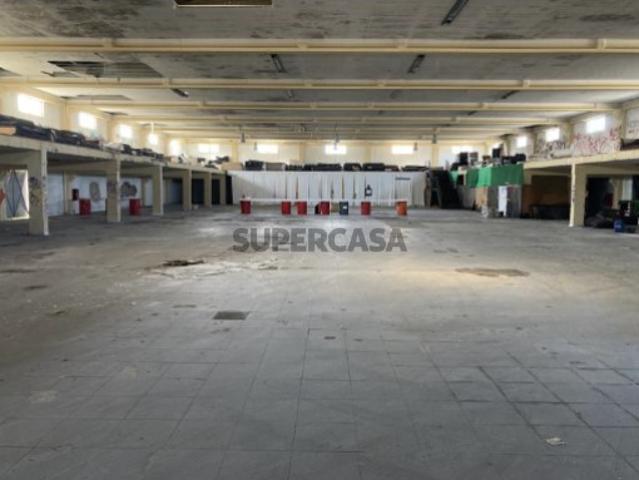 Armazém venda em Tala, Sintra