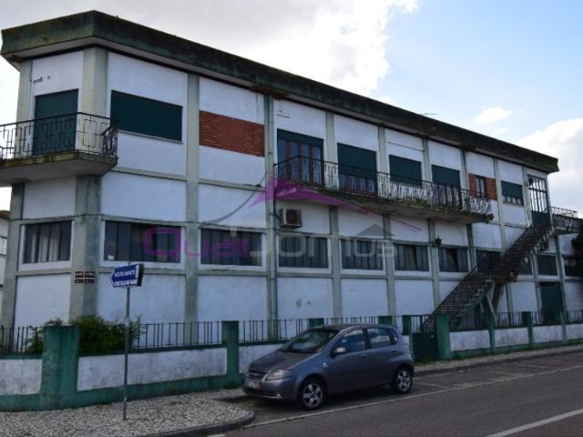 Armazém venda em Torres Novas, Santarém