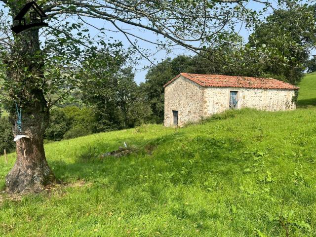 Chalet en venta en Villacarriedo, Cantabria