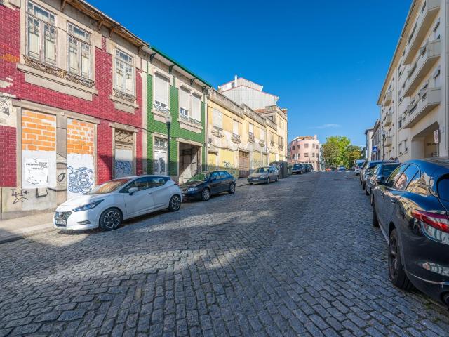 Prédio venda em Cedofeita, Santo Ildefonso, Sé, Miragaia, São Nicolau e Vitória, Porto