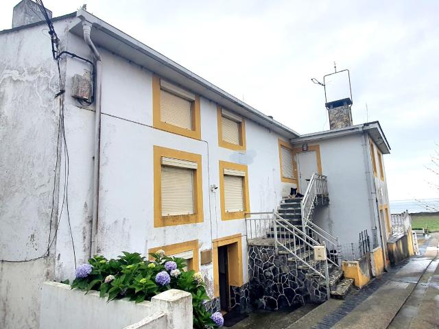 Casa en venta en El Franco, Asturias