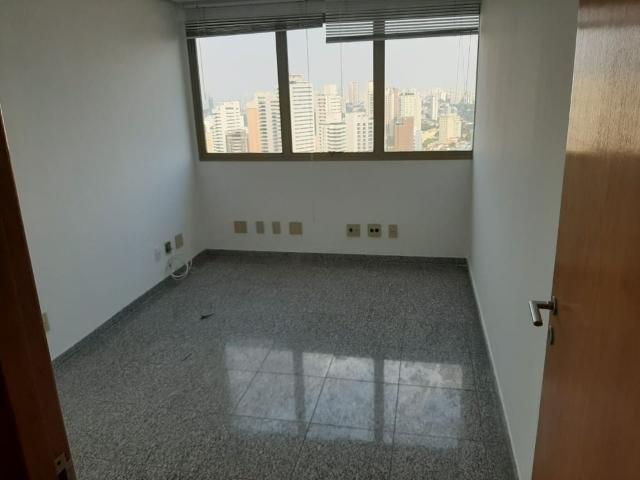 Ponto Comercial aluguel em Região Imediata de São Paulo, Região Metropolitana de São Paulo