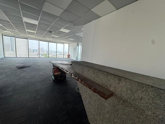 Ponto Comercial venda em Jardim Santa Cecília, Barueri