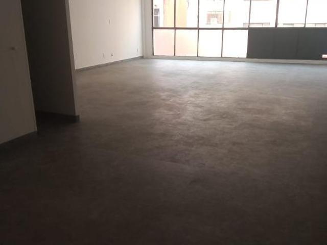 Ponto Comercial aluguel em Região Imediata de São Paulo, Região Metropolitana de São Paulo