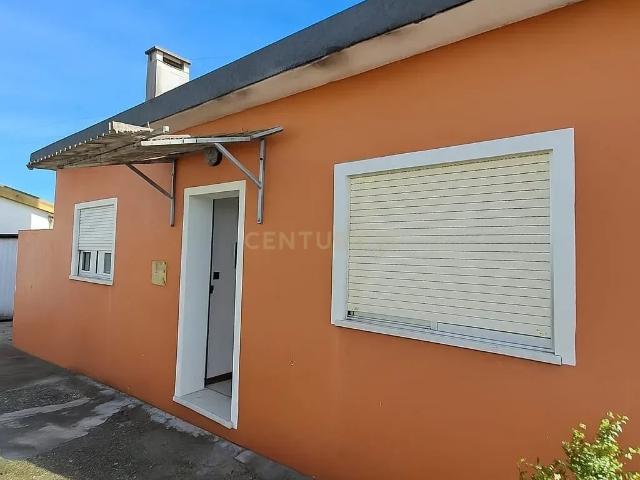 Casa venda em Marinha Grande, Leiria