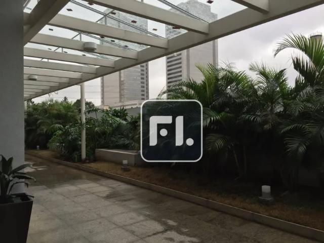 Ponto Comercial aluguel em Região Imediata de São Paulo, Região Metropolitana de São Paulo