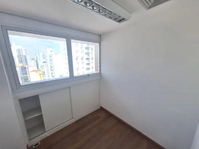 Ponto Comercial aluguel em Região Imediata de São Paulo, Região Metropolitana de São Paulo