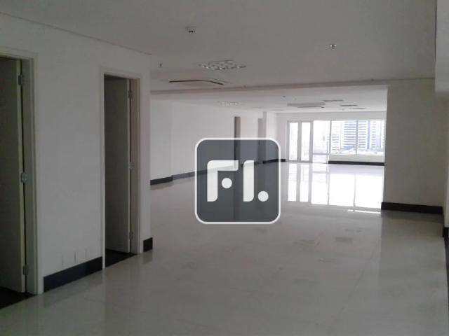 Ponto Comercial aluguel em Região Imediata de São Paulo, Região Metropolitana de São Paulo