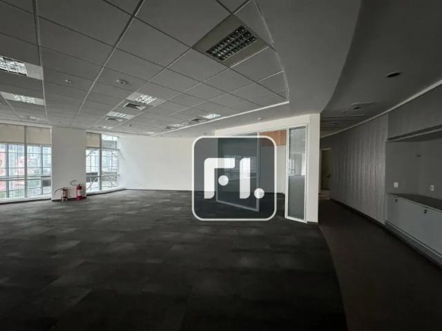Ponto Comercial aluguel em Região Imediata de São Paulo, Região Metropolitana de São Paulo